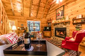Black Bear Bungalow - Lovely Chalet in the Woods