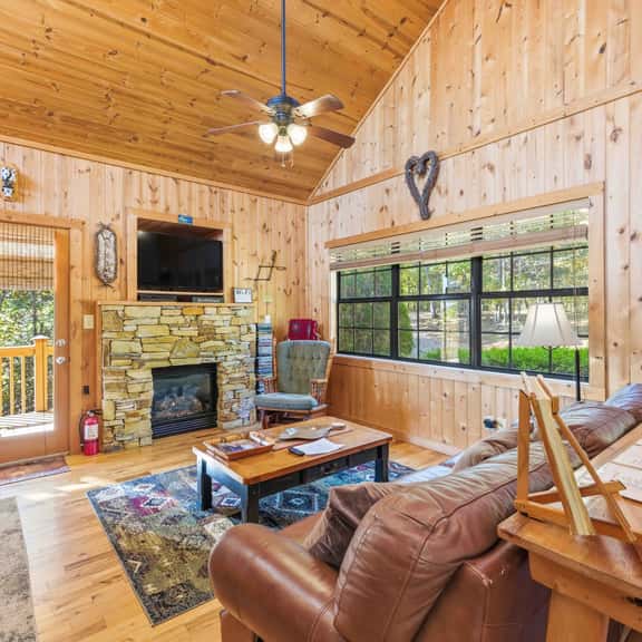Bella Vista - Cozy Cabin with Breathtaking Views - Image 1