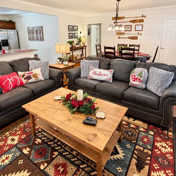 Chattahoochee River House 2 - Ready for Your Arrival with Holiday Decor! - Image 1
