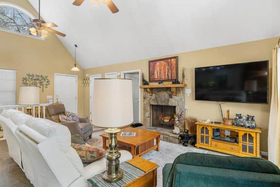 Alpine Tee Time - Spacious Holiday Home only minutes from downtown Helen - Image 2