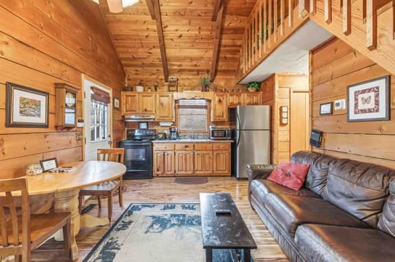 Amy's Creek 1 - Dog Friendly Cabin with Creekside Views and Covered Deck - Image 4