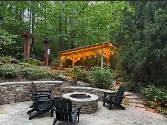 Ramblewood - Warm Cozy Cabin with Gorgeous Outdoor Living Space - Image 4