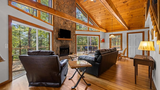 1 Bedroom Cabin Rentals in North Georgia - Romantic Escapes